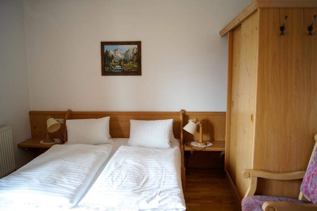 Ferienwohnungen Billovits ケセン 部屋 写真
